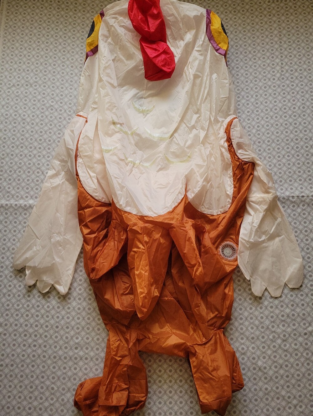Fall Guys Chicken Inflatable Costume - Picture 2 of 3